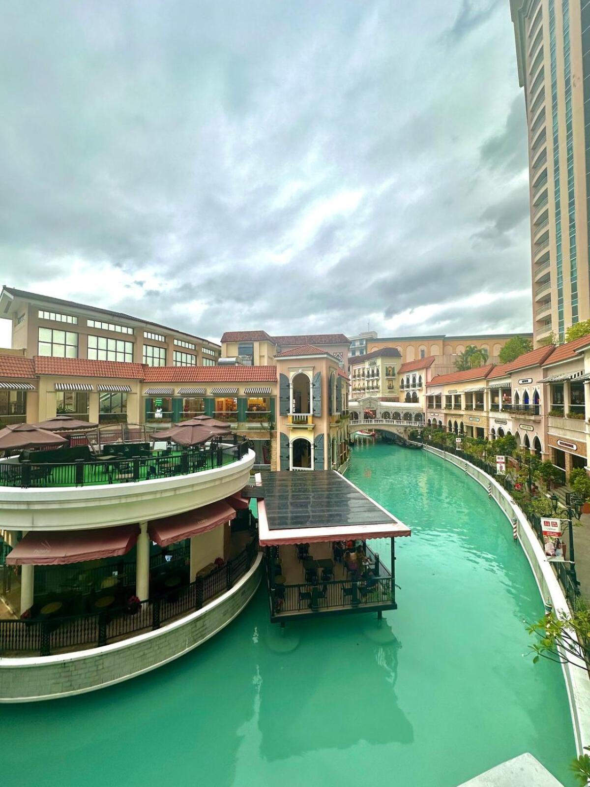 Exquisite Japandi At Venice With Grand Canal View Apartment *